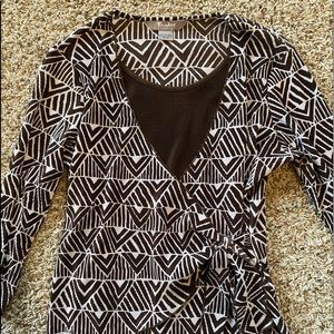 TanJay blouse in petite small. Brown and white
